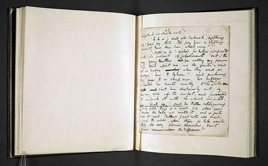 《匹克威克外传》第19章部分手稿，查尔斯·狄更斯作，1836年至1837年。大英图书馆藏：Add MS 39182， f 2r&nbsp;图来片源：&copy; Mark Charles Dickens， Head of the Dickens Family。 Some rights reserved