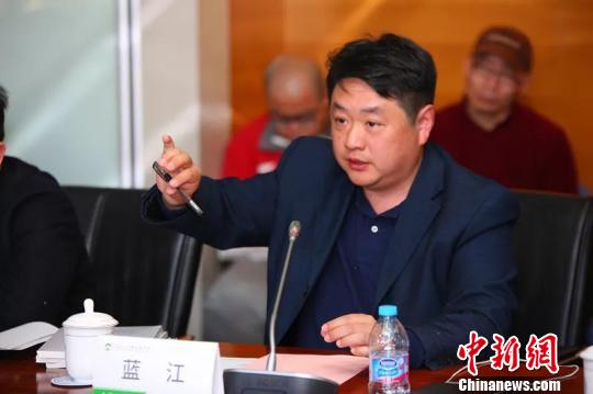 南京大学哲学系蓝江教授 寄于文 摄 南京大学哲学系蓝江教授 寄于文 摄