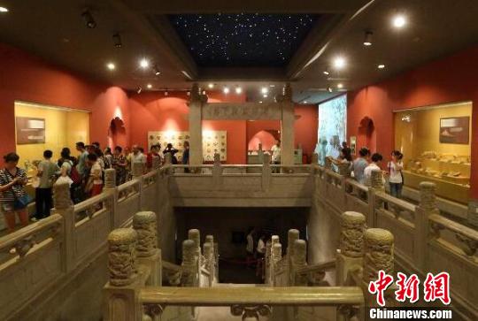 南京的博物馆多以古建筑和近现代建筑旧址为馆址,极富特色。 泱波 摄 南京的博物馆多以古建筑和近现代建筑旧址为馆址,极富特色。 泱波 摄