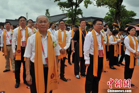 孝女曹娥祭祀大典举行现场。 张茵 摄 孝女曹娥祭祀大典举行现场。 张茵 摄