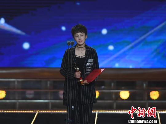 在《红海行动》中饰演海军女战士的蒋璐霞获得最佳青年女配角奖 张瑶 摄
