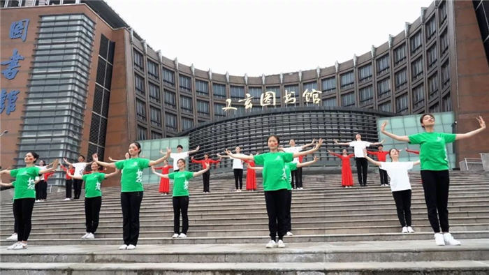 “我和我的祖国”百姓健康舞全国展演圆满落幕